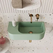 Umywalki - Massi Umywalka betonowa wisząca / nablatowa półokrągła z półką bez otworu na baterię 65 x 30 cm LARMO różne kolory - miniaturka - grafika 1