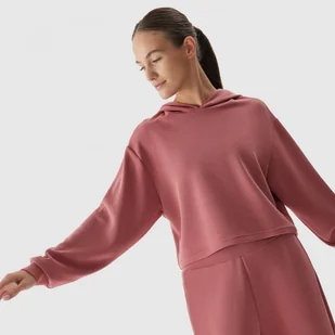 Damska bluza dresowa crop-top nierozpinana z kapturem 4F 4FAW23TSWSF702 - różowa - Bluzy sportowe damskie - miniaturka - grafika 1