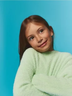 Reserved - Puszysty sweter - jasnozielony - Swetry dla dziewczynek - miniaturka - grafika 1