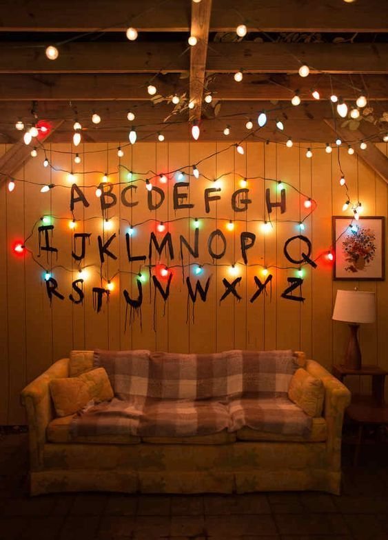 PUZZLE z serialu Stranger Things R U N A3 252 el z Nadrukiem + IMIĘ Pudełko
