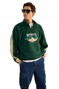 TRENDYOL BLUZA Z NADRUKIEM MINNESOTA ZIELONA L 5_A - Bluzy męskie TRENDYOL BLUZA Z NADRUKIEM MINNESOTA ZIELONA L 5_A - Bluzy męskie - miniaturka - grafika 1