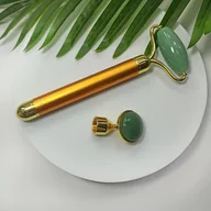 Masażery - Roller do masowania twarzy z wibracjami zielony jadeit Yeye - miniaturka - grafika 1