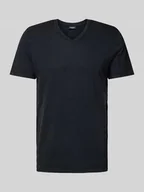 Koszulki męskie - T-shirt z dekoltem w serek - miniaturka - grafika 1