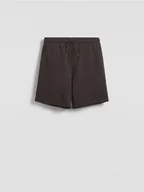 Spodenki męskie - Reserved - Szorty jogger regular fit - ciemnobrązowy - miniaturka - grafika 1