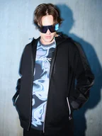 Bluzy męskie - 4F Bluza dresowa regular z kapturem męska - czarna XXL - miniaturka - grafika 1