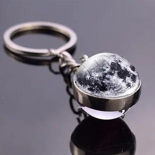 Brelok Księżyc - Kosmiczny Drobiazg, Który Przyciąga Spojrzenia - Breloki - miniaturka - grafika 1