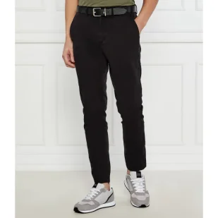 Tommy Hilfiger Satynowe spodnie chino HARLEM Tapered fit - Spodnie męskie - miniaturka - grafika 1
