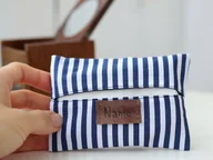 Akcesoria podróżnicze - Spersonalizowany Pojemnik Na Chusteczki, Niebieskie Paski Kieszeń Na Chusteczki Podróżne, Eleganckie Prezenty Na 50. - miniaturka - grafika 1