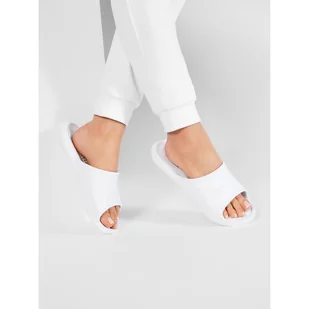 Klapki Nike Victori One Shwer Slide CZ7836 100 Biały - Klapki i japonki damskie - miniaturka - grafika 1