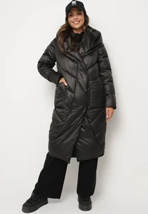 Czarna Kurtka z Pikowanymi Przeszyciami Kapturem i Asymetrycznym Zapięciem Hedirida - Kurtki damskie - miniaturka - grafika 1