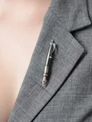 Broszki - Pióro wieczne - broszka srebrna - miniaturka - grafika 1