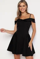 Sukienki - Czarna Rozkloszowana Kwiatowa Sukienka na Ramiączkach z Usztywnianymi Miseczkami Mivinae - miniaturka - grafika 1