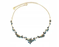 Naszyjniki - KOLIA DELIKATNE, NIEBIESKIE KWIATUSZKI Z KRYSZTAŁKAMI BLOSSOM (C8155AU/N) - miniaturka - grafika 1