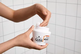 Schwarzkopf Gliss Total Repair Treatment Mask - maska do włosów 300 ml - Maski do włosów - miniaturka - grafika 2