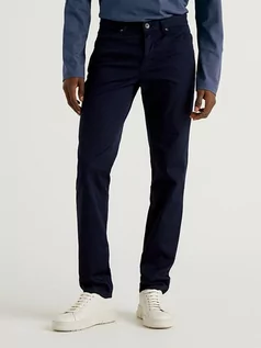 Spodnie męskie - Benetton Spodnie w kolorze granatowym 8300899451696 - grafika 1