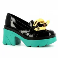 Mokasyny damskie - Czarne lakierowane mokasyny na obcasie CARINII - Carinii - miniaturka - grafika 1