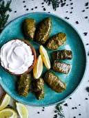 Szybkie dania obiadowe - Greckie gołąbki Dolmades ZMK w liściach winogron 150 g - miniaturka - grafika 1