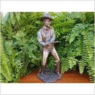 Figurki dekoracyjne - COWBOY REWOLWEROWIEC STRZELAJĄCY Z COLTA VERONESE (WU76731A4) - miniaturka - grafika 1
