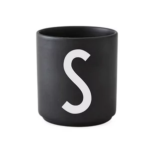 Czarny porcelanowy kubek Design Letters Alphabet S, 250 ml - Kubki - miniaturka - grafika 1