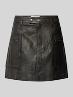 Spódnice - Spódnica skórzana z kieszeniami zapinanymi na zamek błyskawiczny model ‘NANA’ - miniaturka - grafika 1