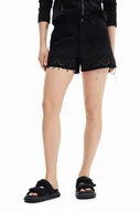 Spodenki damskie - Desigual szorty jeansowe damskie kolor czarny gładkie medium waist - miniaturka - grafika 1