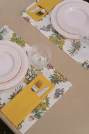 Obrusy i serwetki - Podkładka pod talerze prostokątna plamoodporna ze wzorem ogród - miniaturka - grafika 1
