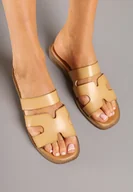 Klapki i japonki damskie - Beżowe Klapki z Ozdobnie Wyciętymi Paskami Olimitia - miniaturka - grafika 1