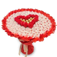 Zestawy upominkowe - Słodki Mega Bukiet na prezent z cukierkami Raffaello, Ferrero Rocher i różami mydlanymi w kształcie serca (Średnica 50 cm) - miniaturka - grafika 1