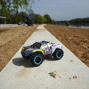 DICKIE Auto zdalnie sterowane RC Trophy 22 cm - Zabawki zdalnie sterowane - miniaturka - grafika 6