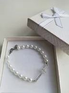 Bransoletki - BRANSOLETKA PERŁY Z KRZYŻYKIEM CYRKONIE SREBRNY - miniaturka - grafika 1