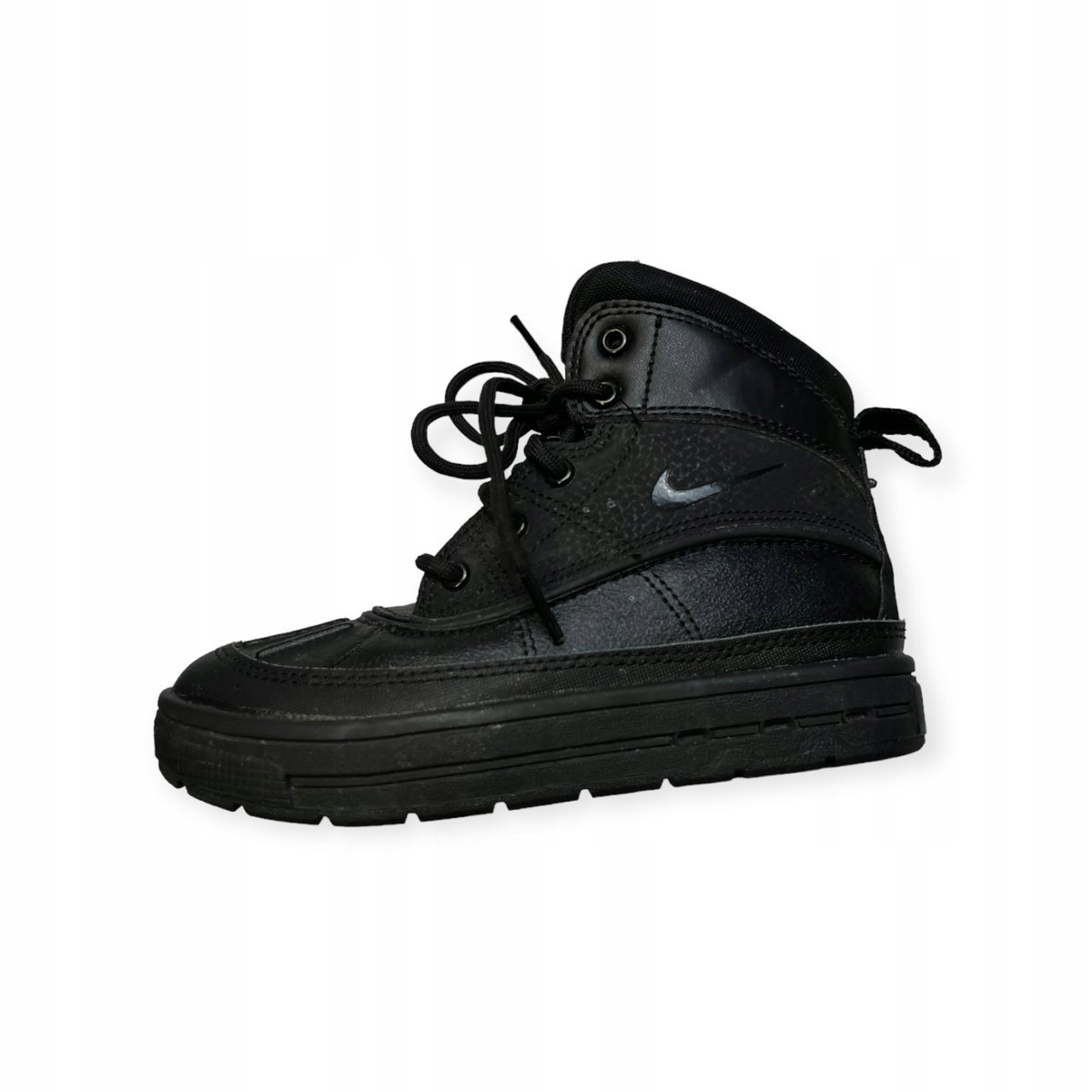 Klasyczne sportowe buty dziecięce Nike 29,5