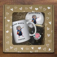 Kubki - Zestaw prezentowy w kartoniku w serduszka dla babci - kubek z imieniem + herbata - miniaturka - grafika 1