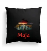 Poduszki dekoracyjne - Foto Poduszka Czarna Stranger Things MAX +IMIĘ - miniaturka - grafika 1