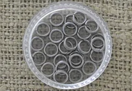 Biżuteria - akcesoria - [301022] Ogniwka sprężynki 5mm kolor czarny 30szt - miniaturka - grafika 1