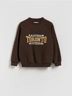 Bluzy dla chłopców - Reserved - Bluza z nadrukiem - ciemnobrązowy - miniaturka - grafika 1