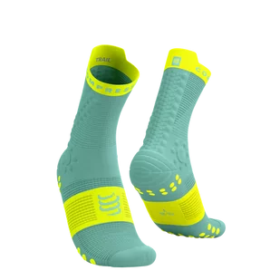 COMPRESSPORT Skarpetki do biegania trailowe ProRacing Socks V4 Trail shell blue/safety yellow - Skarpetki sportowe męskie - miniaturka - grafika 1
