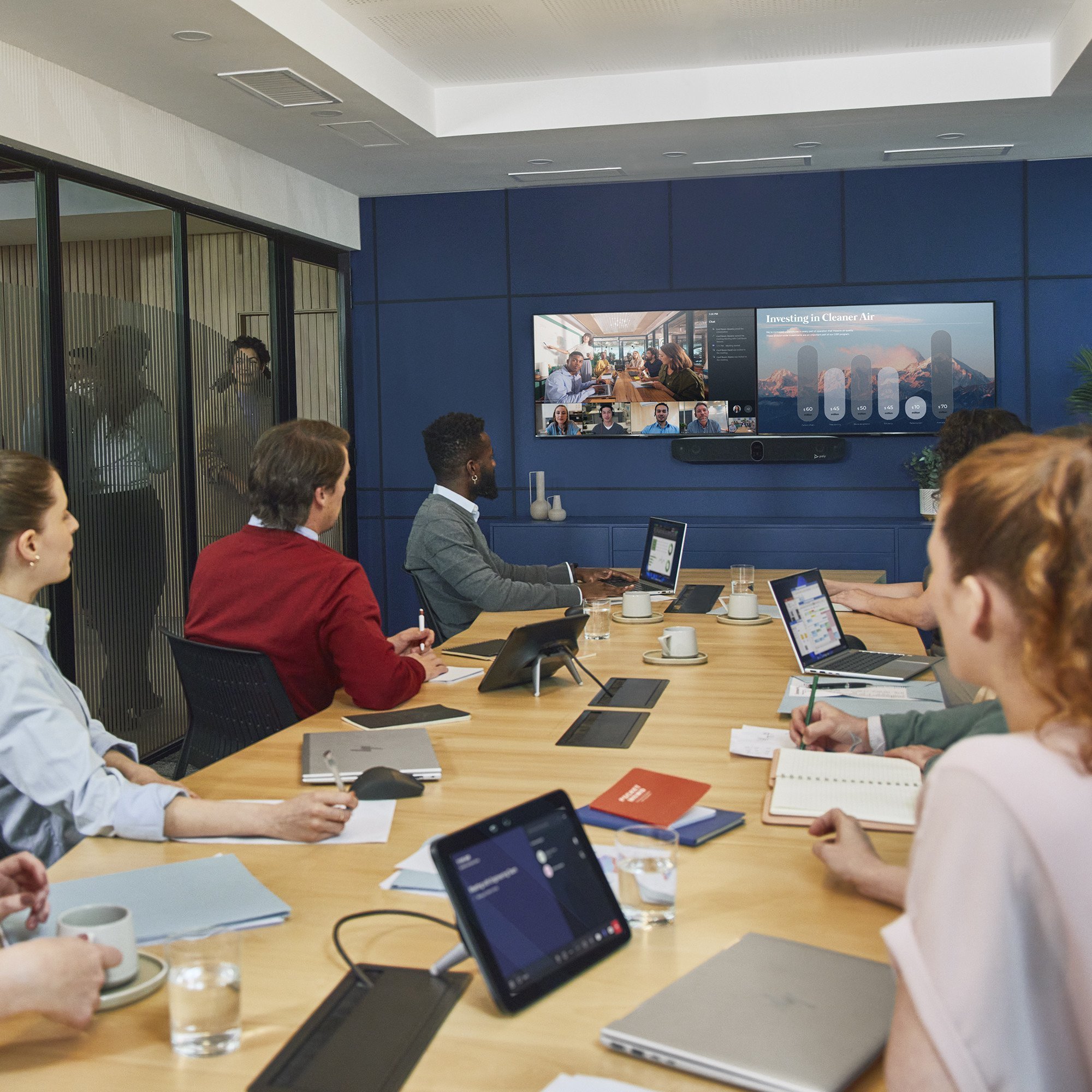 Poly Wideobar Studio X72 All-in-One bez łączności radiowej i kabla zasilającego TAA A4MA5AA