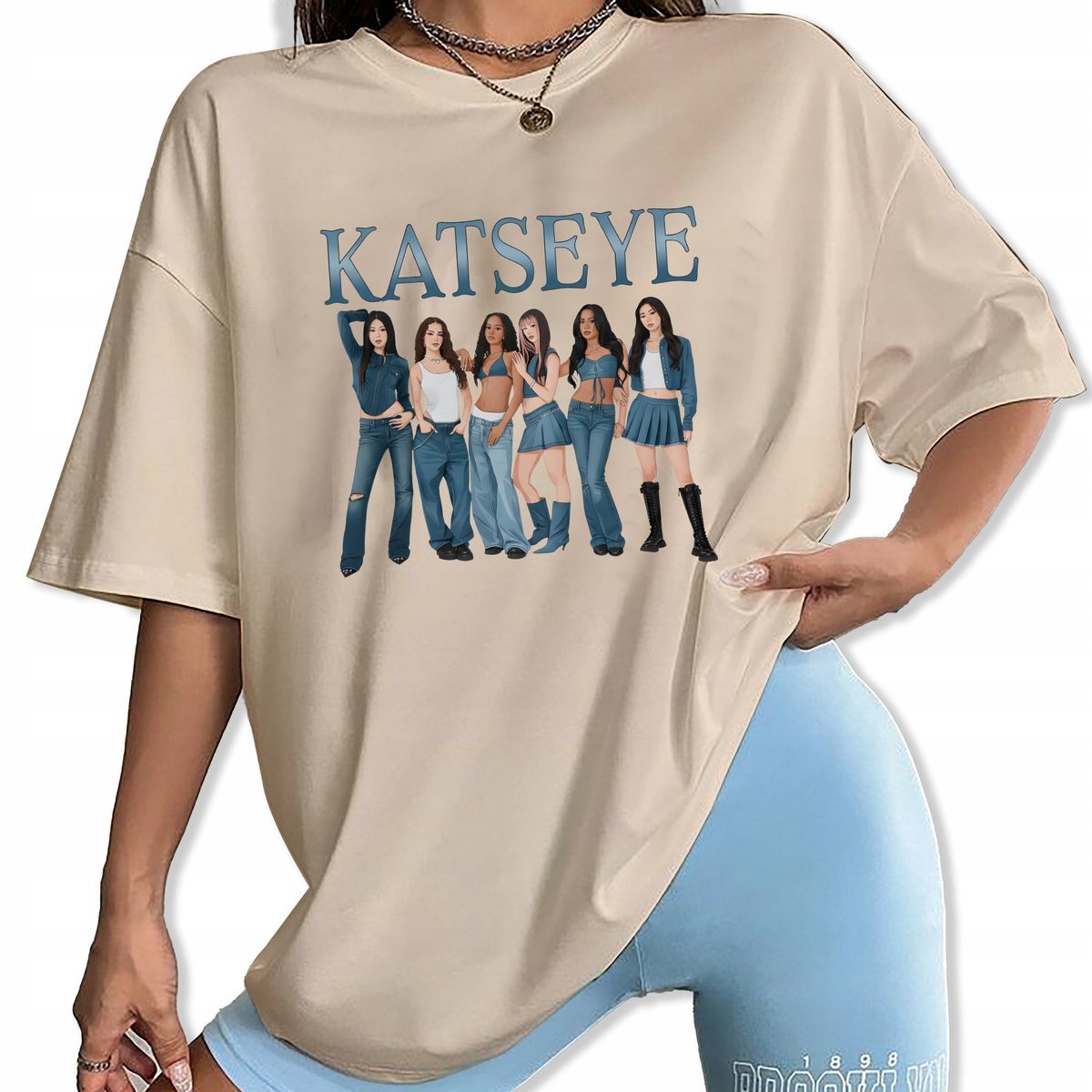 Koszulka Damska T-shirt Migdałowy KATSEYE WORLD Muzyka K-pop Prezent - L Wz