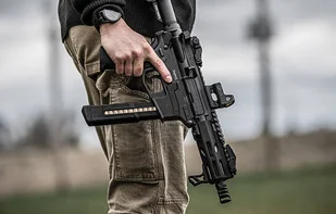 UTG - Magazynek polimerowy do Glock z okienkiem 33 naboje 9x19 mm RBT-PD933 - Repliki - akcesoria - miniaturka - grafika 1