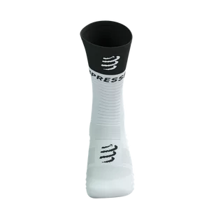 COMPRESSPORT Skarpetki kompresyjne do biegania MID COMPRESSION SOCKS V2.0 white/black - Skarpetki sportowe męskie - miniaturka - grafika 3