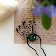 Ozdoby do włosów - Spinka do włosów z grzybami z lasu czarownic i zielonym szkłem - miniaturka - grafika 1