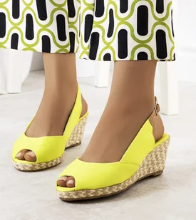 Zielone sandały na koturnie Gonca-39 - Półbuty damskie - miniaturka - grafika 1