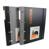 Segregatory - Segregator A4 4-ringowy na gumkę z wkładem w linie i przekładkami TRAVELLER - miniaturka - grafika 1