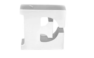 Świeca litera E biały perłowy 108x112x37mm 258g - Świece - miniaturka - grafika 1