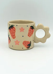 Kubek w truskawki - Kubki - miniaturka - grafika 1