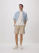 Spodenki męskie - Reserved - Bawełniane szorty cargo - beżowy - miniaturka - grafika 1