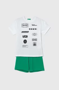 Dresy i komplety dla chłopców - United Colors of Benetton komplet bawełniany dziecięcy kolor zielony - grafika 1