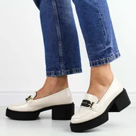 Mokasyny damskie - Beżowe lakierowane mokasyny damskie na platformie Vinceza 58313 - miniaturka - grafika 1