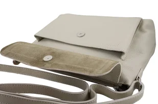 Torebka skórzana z zamszową klapką - Beżowa jasna - Torebki damskie Torebka skórzana z zamszową klapką - Beżowa jasna - Torebki damskie - miniaturka - grafika 7