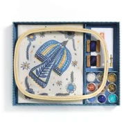 Prace ręczne dla dzieci - Djeco AGA - Kreatywna pracownia Haft koralikowy - miniaturka - grafika 1